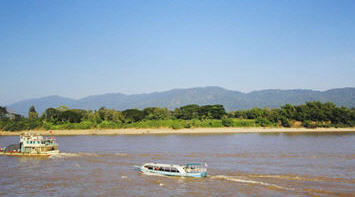 tour sop ruak golden triangle chiang rai 5