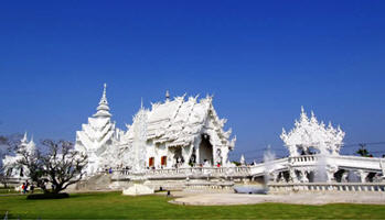 tour wat rong khun chiang rai 3