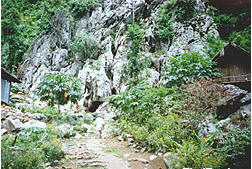 tour tham arawan phetchabun