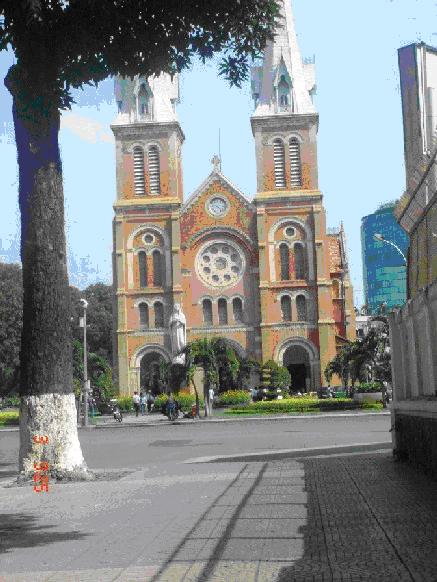 ทัวร์ โบสถ์นอเตรอดาม ประเทศเวียดนาม tour-noterodam-vietnam