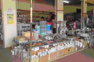 tour-china-markets-laos