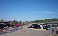 tour-chong-mek-market-laos