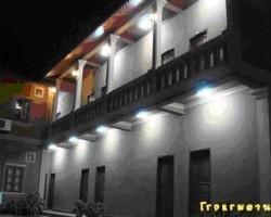 tour-ban-phanom-hotel-laos