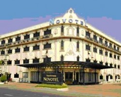 tour-novotel-hotel-laos