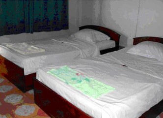tour-o-thong-guesthouse-laos