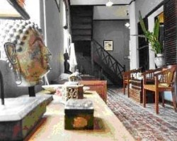 tour-sa-tri-house-hotel-laos