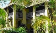 tour-sa-tri-house-hotel-laos
