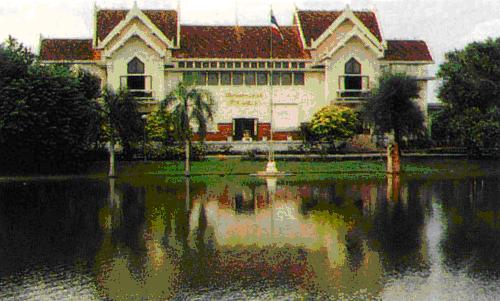 tour-chao-sam-phraya-museum-ayutthaya