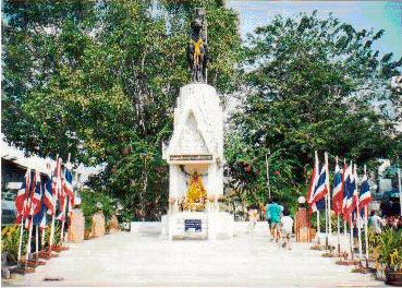 tour-king-taksin-maharat-shrine-chachoengsao