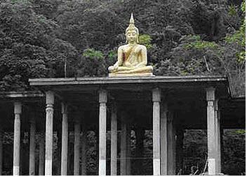 tour-wat-tham-putthrawart-kanchanaburi