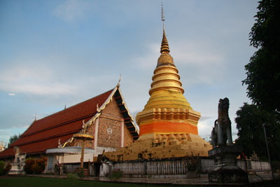 ทัวร์ วัดพระธาตุจอมปิง จังหวัดลำปาง tour-wat-phra-that-chom-ping-lampang