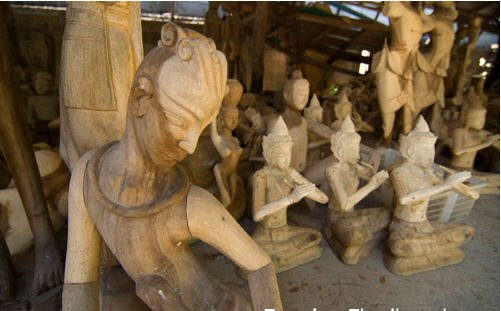 ทัวร์ หมู่บ้านแกะสลักบ้านทา จังหวัดลำพูน ban-ta-carving