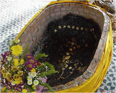 ทัวร์ พระพุทธบาทถ้ำป่าไผ่ หรือ ถ้ำดอยโตน จังหวัดลำพูน pra put ta bat thum par pai