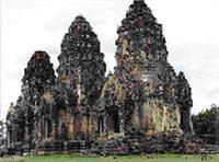 tour-phra-prang-sam-yot-lop-buri