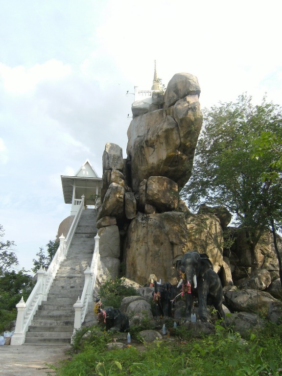 ทัวร์ วัดเขารูปช้าง จังหวัดพิจิตร tour-wat-khao-rup-chang-phichit