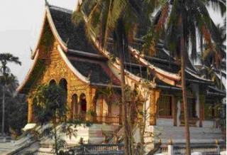 tour-maisuwannapumaram-temple-laos-3