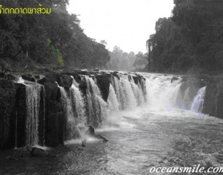 tour-phasuam-waterfall-laos-2